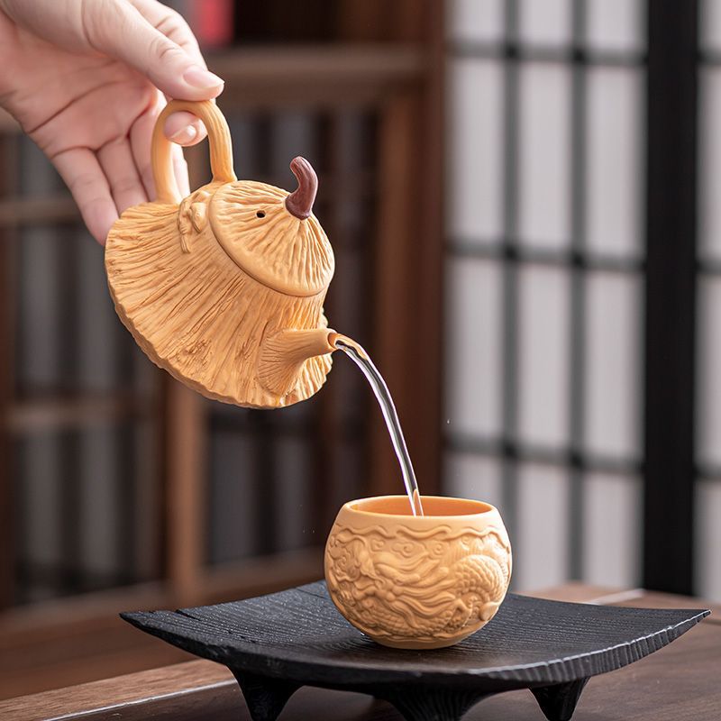 原礦陳腐老料|紫砂黃金段泥蓮蓬壺 • 珍貴窖藏本山綠,大師全手工匠心而製▸禪意復古,泡茶更香醇 原礦陳腐老料|紫砂黃金段泥蓮蓬壺 • 珍貴窖藏本山綠,大師全手工匠心而製▸禪意復古,泡茶更香醇